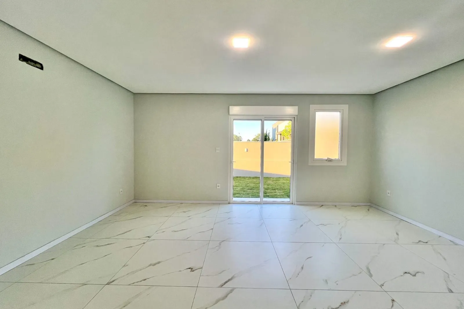 Imagem Casa no Condomínio Reservas do Lago em Nova Santa Rita