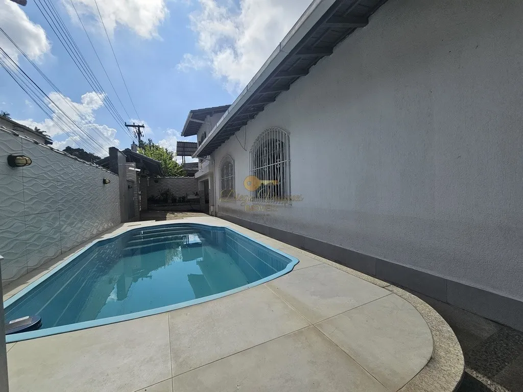 Imagem Casa para Venda em Teresópolis / RJ no bairro Meudon