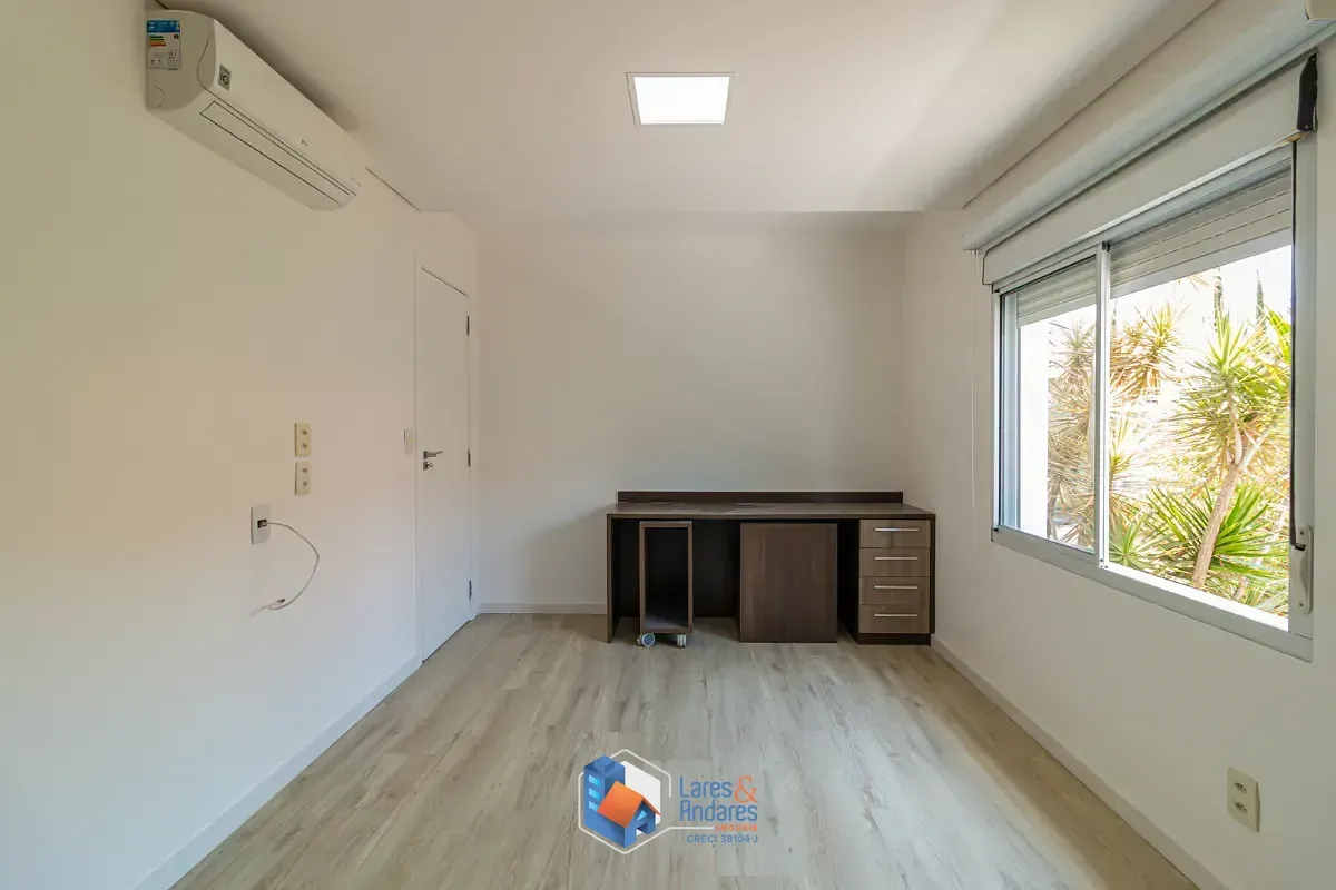 Imagem Casa para venda em Mirandópolis com 4 quartos, sendo 4 suítes, 405m²