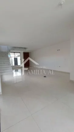 Imagem GEMINADO COM 217M² E PISCINA NO FLORESTA