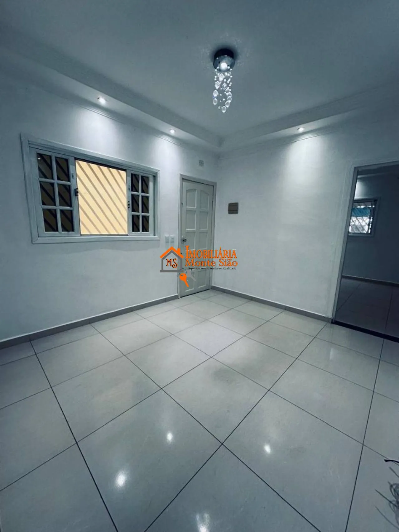 Imagem Sobrado para Locação Comercial ou Residencial - 4 Quartos e 2 Vagas