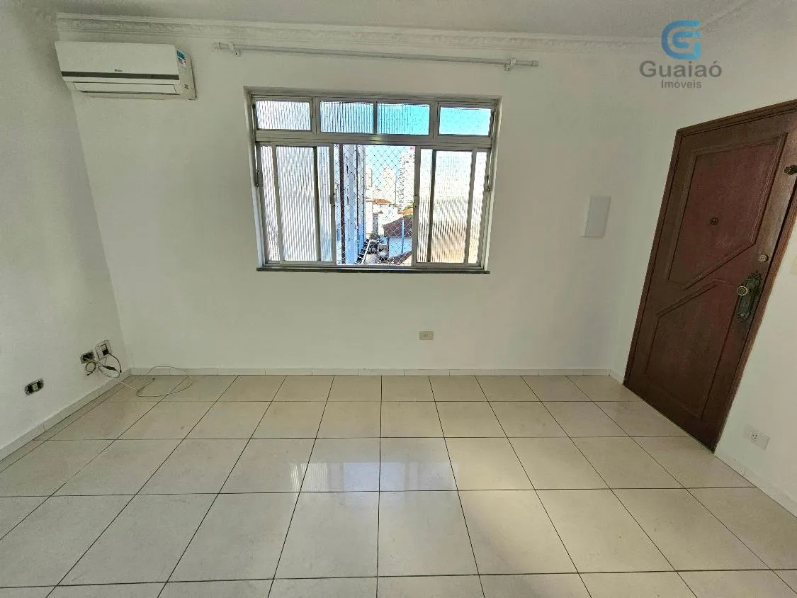 Imagem Vendo Amplo Apartamento Reformado, 03 dormitórios, Boqueirão, Santos