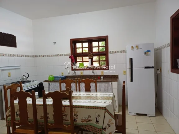 Imagem Linda chácara com total privacidade em meio à natureza!
Casa com 3 suítes (2 com closet), sala í...