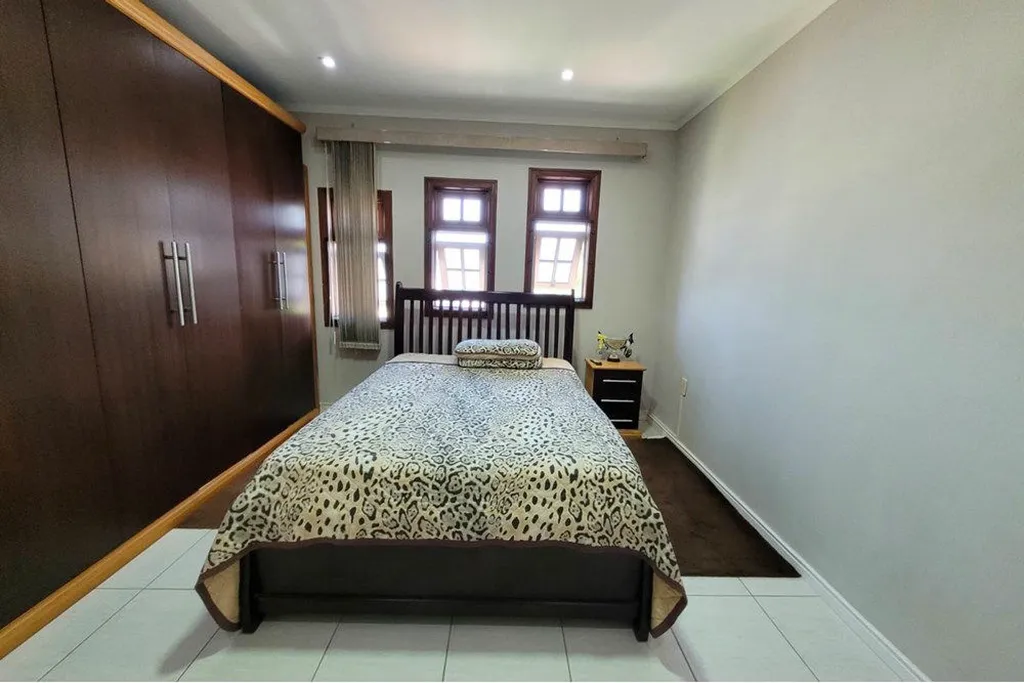 Imagem Casa à venda em Viamão, Santa Isabel, com 3 quartos, 120m2