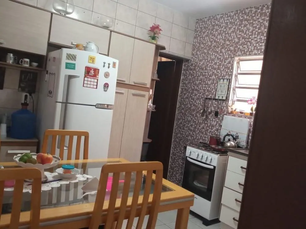 Imagem VENDO OU TROCO CASA NO BAIRRO JARDIM ELIANA - SP