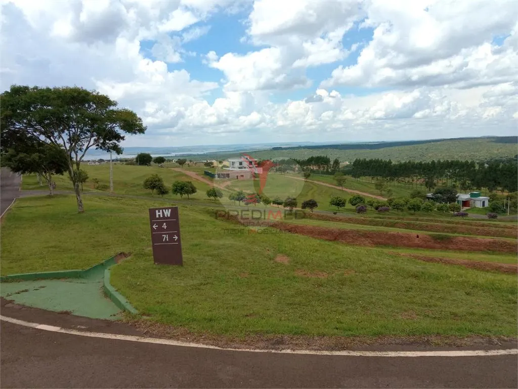Imagem Lote/Terreno de 450m² no bairro Centro, em Paranapanema