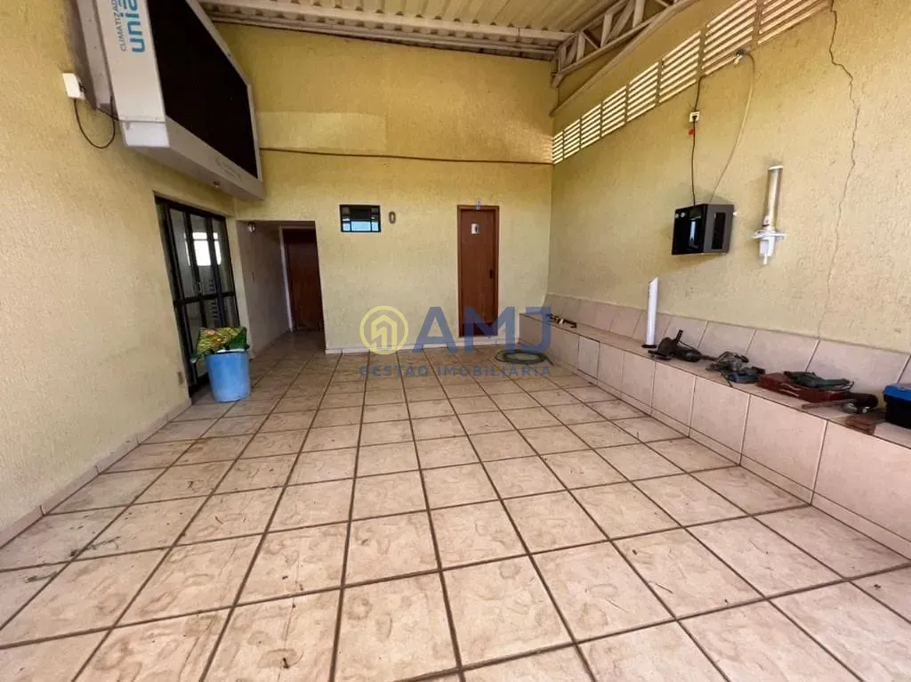 Imagem ÁREA COMERCIAL À VENDA | SETOR SANTA GENOVEVA - GOIÂNIA