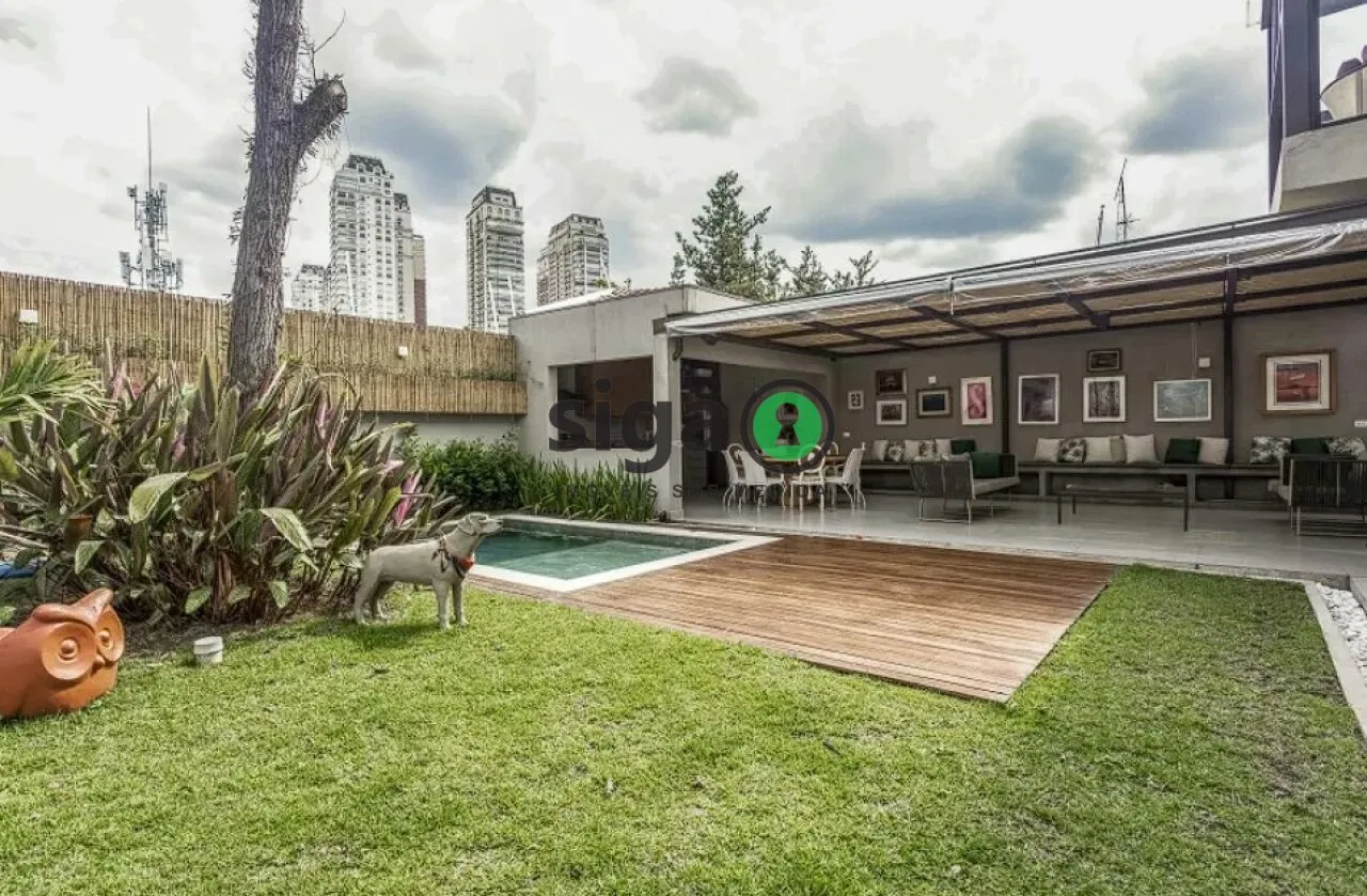 Foto do imóvel Casa em Rua fechada a venda na Cidade Jardim com 4 quartos