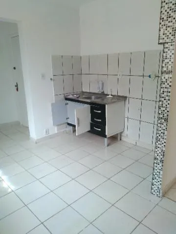 Imagem LOCAÇÃO DE CASA NO JARDIM PLANALTO, EM ARUJÁ/SP, 160m² com 03 dormitórios, suíte, sala, varanda, cozinha e garagem coberta para 01 auto. CONSULTE-NOS.