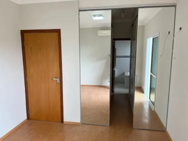 Imagem Casa no Condomínio Lago da Serra, ao lado do lago no centro da cidade de Araçoiaba da Serra