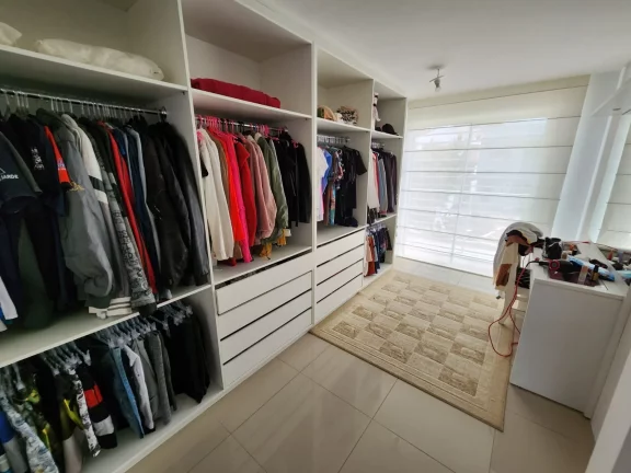 Imagem CASA RESIDENCIAL em SÃO JOSÉ - SC, FORQUILHAS