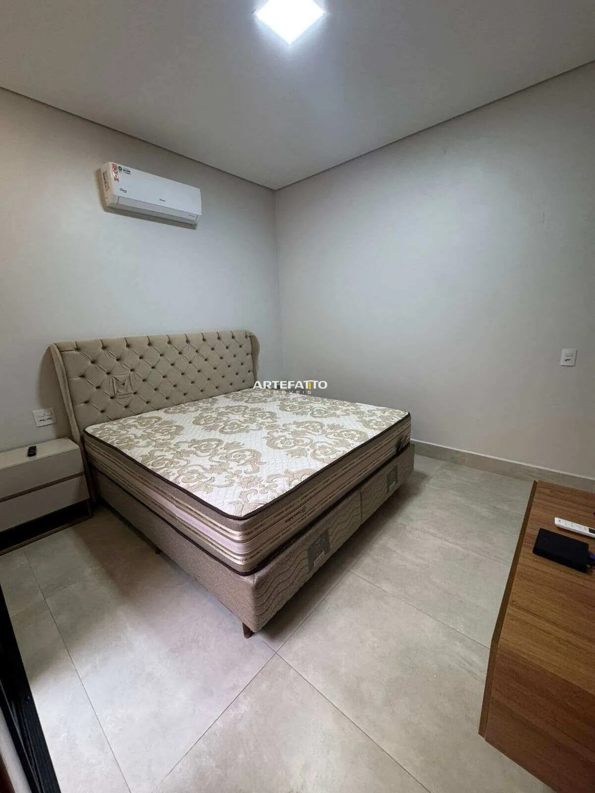 Imagem Linda residência a venda com piscina de porteira fechada no Primo Meneghetti 2