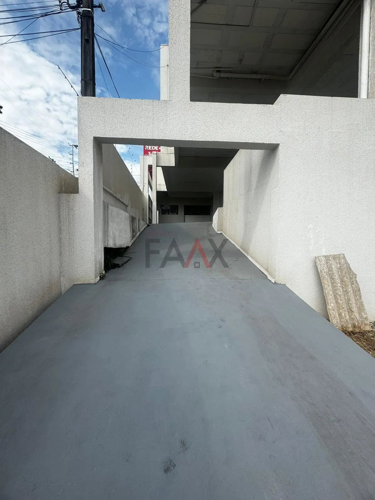 Imagem Sala Comercial de Esquina para locação no centro GUARAPUAVA - PR