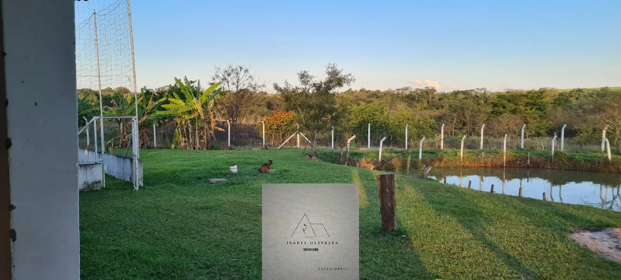 Imagem Chácara à venda em Cesário Lange-SP, bairro Chácara Três Dias - 3 quartos, 1 sala, 2 banheiros, 1 vaga de garagem, 250m².