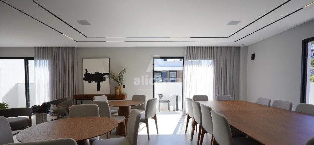 Imagem Apartamento à venda com 2 quartos 2 suítes, 69,72m² em Centro Florianópolis