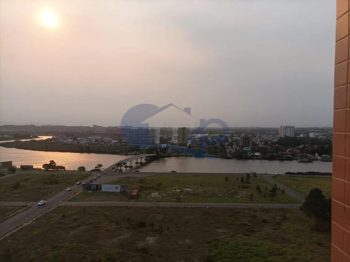 Imagem Apartamento á venda com 2 dormitórios no Predial em Torres/RS