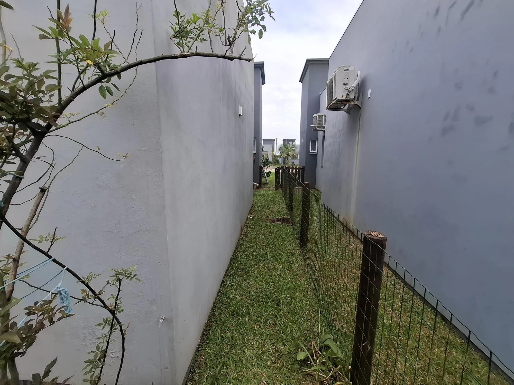 Imagem GEMINADO 3 DORMITÓRIOS CONDOMÍNIO GIRASSOL - PASSO DE TORRES SC