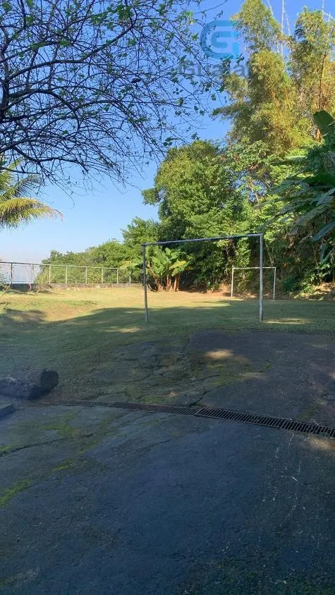 Imagem Vendo amplo terreno, Morro Santa Terezinha, Santos