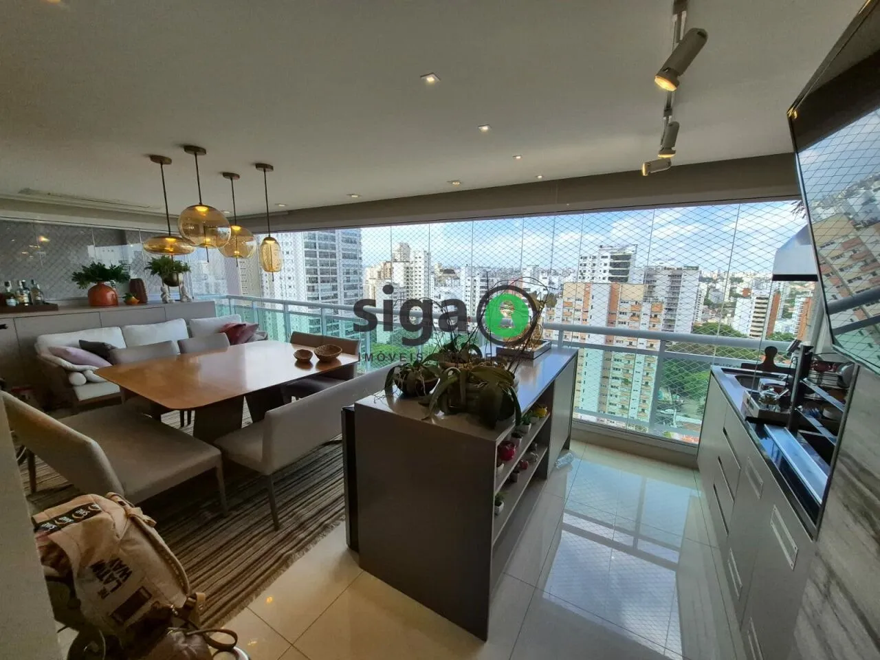 Imagem Apartamento com 3 quartos a venda no CAMPO BELO - SP