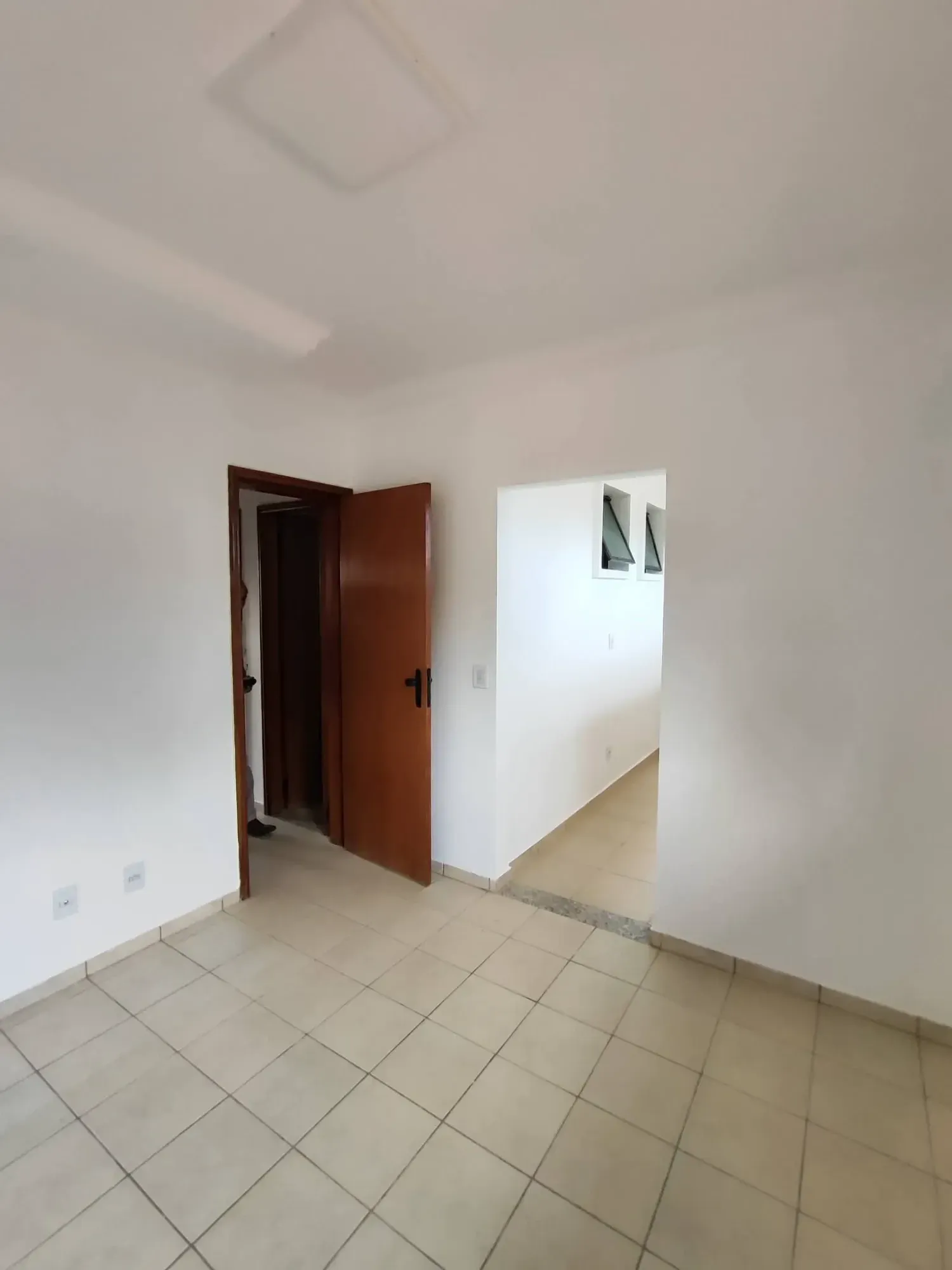 Imagem Sobrado com 3 Quartos à Venda, 150 m² em Jardim Vitória - Goiânia
