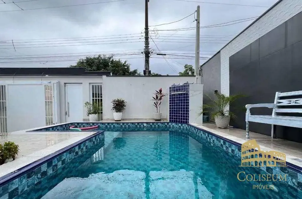 Foto do imóvel Casa a venda com 3 dormitórios e Piscina no Real