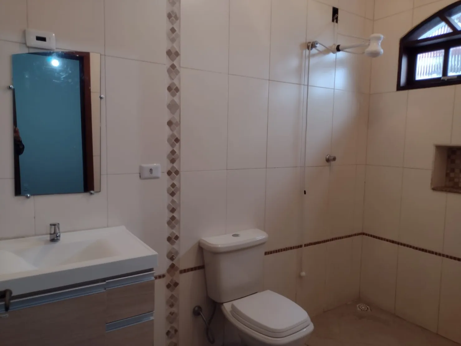 Imagem Casa à venda 3 Quartos, 3 Suites, 4 Vagas, 600M², Jardim Residencial Doutor Lessa, Pindamonhangaba - SP