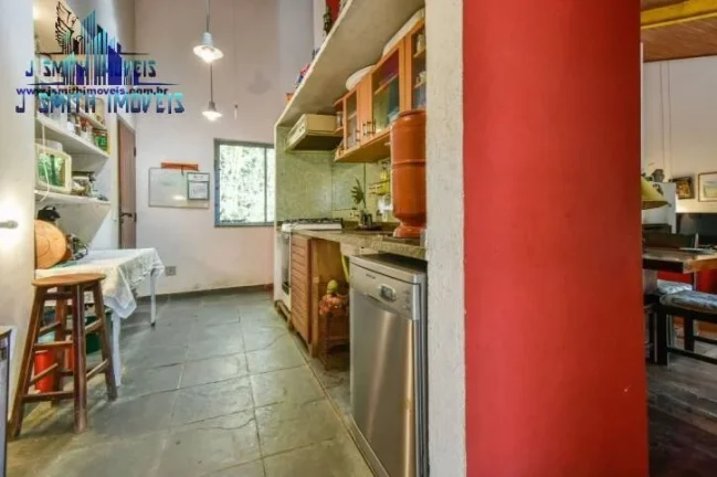 Imagem CASA ESPETACULAR EM TERRENO DE 2.300m² EM CONDOMÍNIO FECHADO.