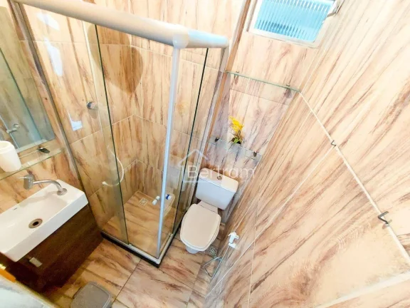 Imagem Apartamento com 2 dormitórios de Frente para a Praia