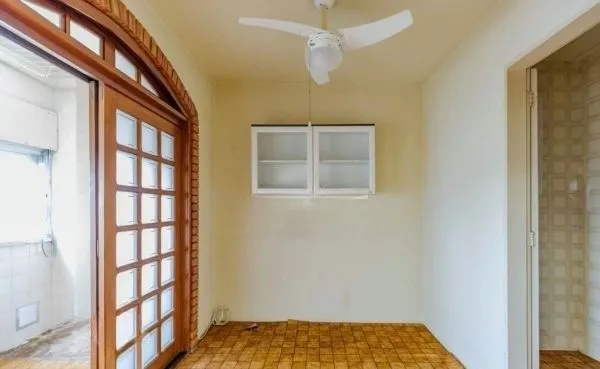 Imagem Apartamento na Medianeira de 2 dormitórios e vaga DESOCUPADO