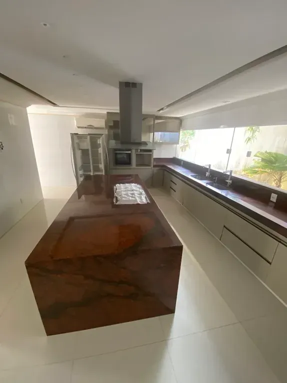 Imagem Casa com 5 Quartos à Venda ou Locação, 858 m² em De Lourdes - Fortaleza