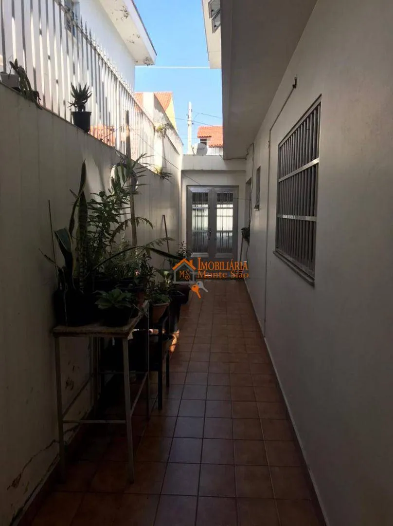 Imagem Sobrado com 3 dormitórios à venda, 190 m² por R$ 689.000,00 - Jardim Munhoz - Guarulhos/SP