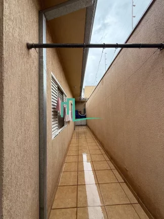Imagem Espetacular Casa à Venda em Franca-SP: 3 Quartos, 1 Suíte, 1 Sala, 3 Banheiros, 3 Vagas de Garagem, 200m² de Área.