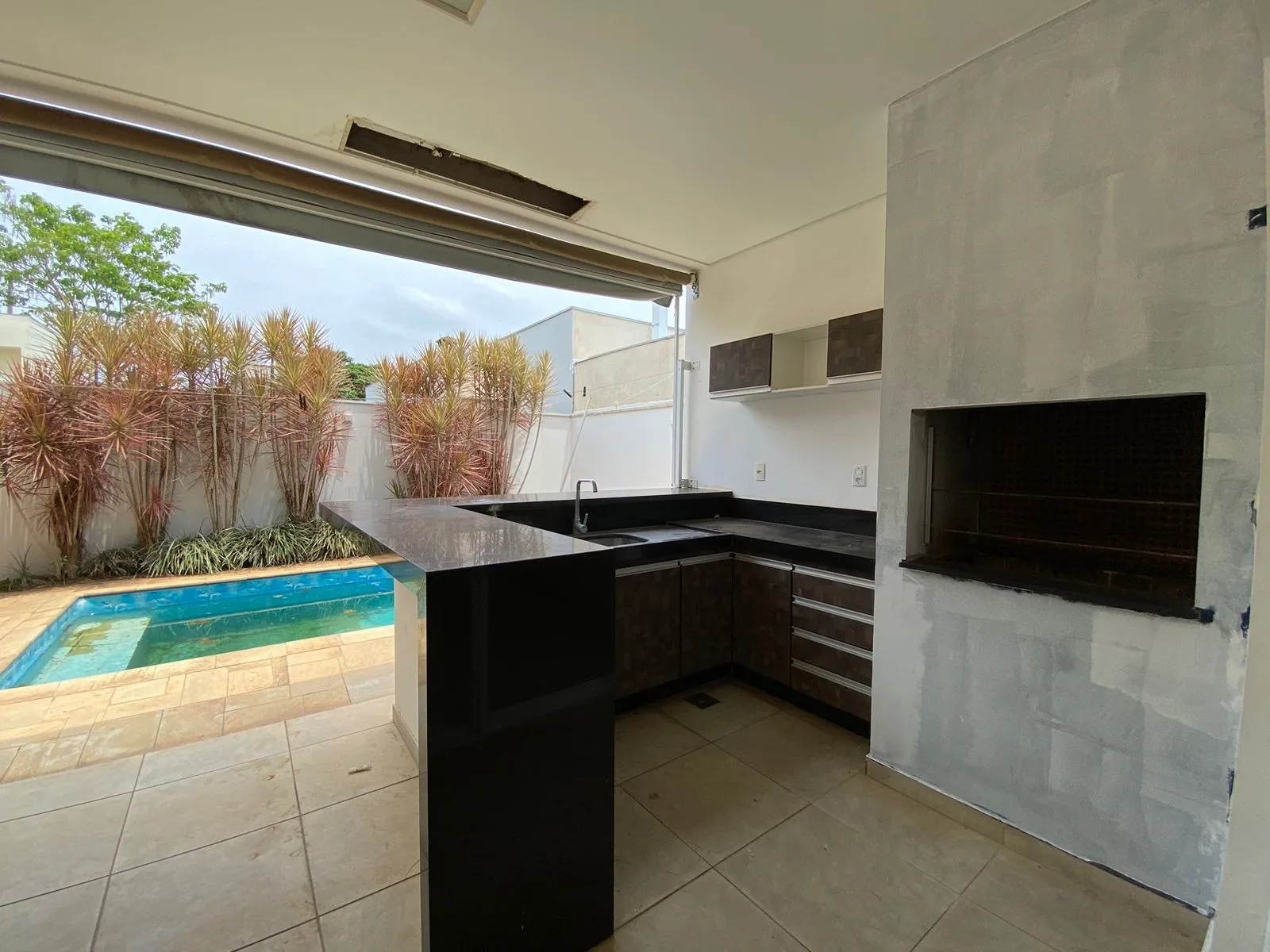 Imagem Casa 3 dormitórios 296m² Condomínio Lago da Serra Aceita Permuta