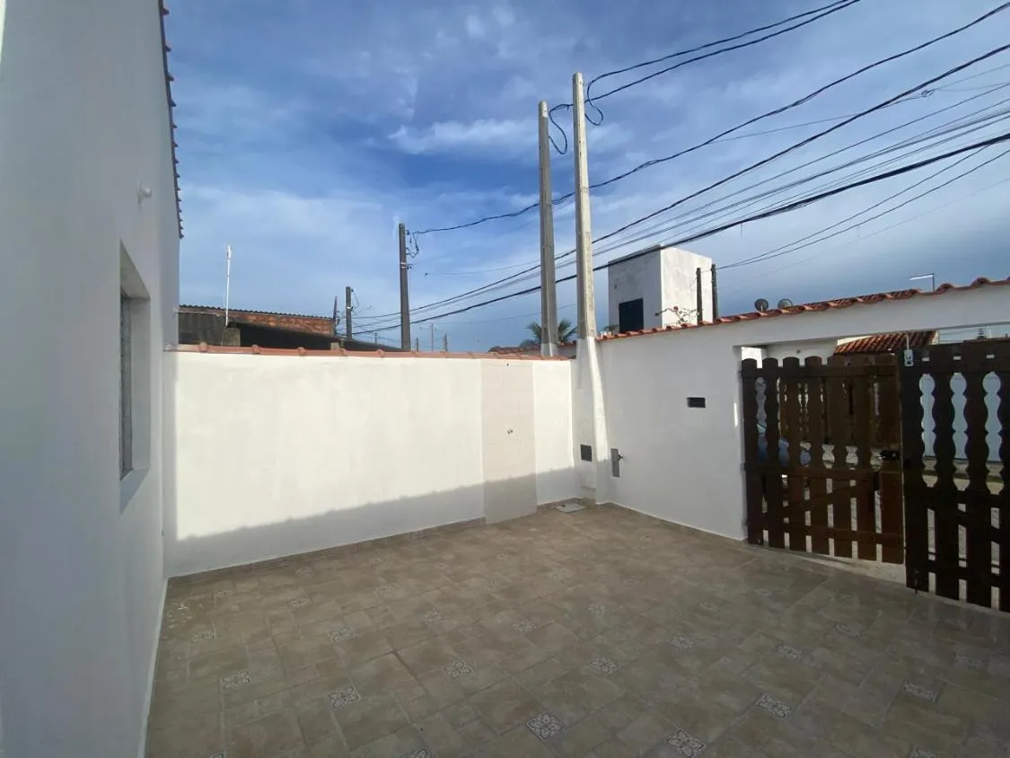 Imagem CASA NOVA COM 02 DORMITÓRIOS E ACEITA FINANCIAMENTO BANCÁRIO NO NOSSA SENHORA DO SION EM ITANHAÉM