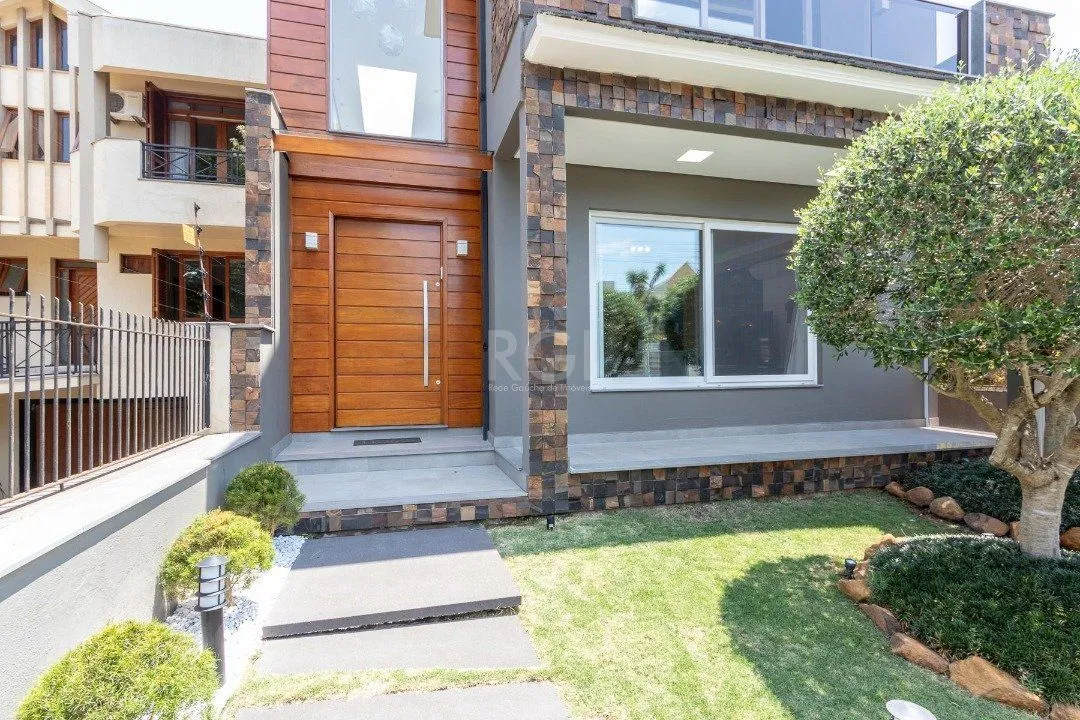 Imagem Casa para Venda - 420m², 3 dormitórios, sendo 3 suites, 8 vagas - Ipanema