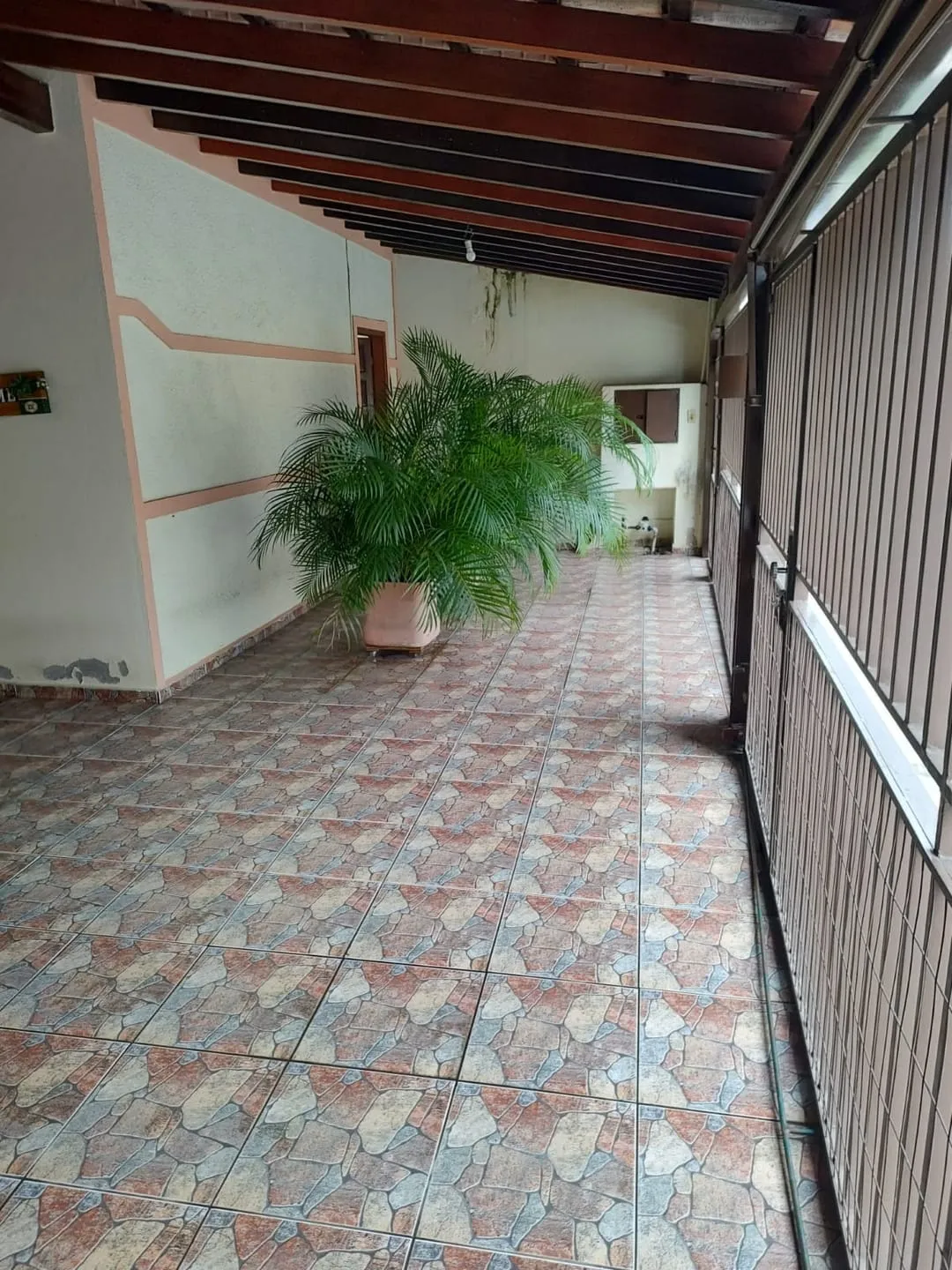 Imagem Casa à venda 3 Suites, 2 Vagas, 300M², Crispim, Pindamonhangaba - SP