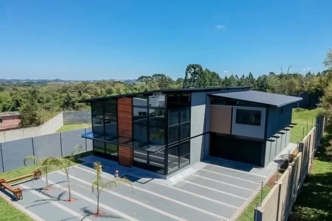 Imagem Casa Alto Padrão com 3 Quartos à Venda em Butiatuvinha – 455m