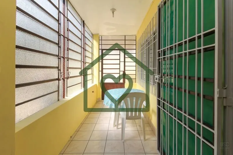 Imagem casa diferenciada, estilo tradicional, 7 dormitórios, 2 casas, acessos independentes, pátio comum ...