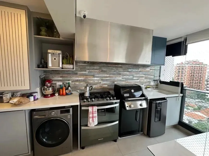 Imagem Apartamento para Venda em São Paulo, Pinheiros, 2 dormitórios, 1 suíte, 2 banheiros, 1 vaga