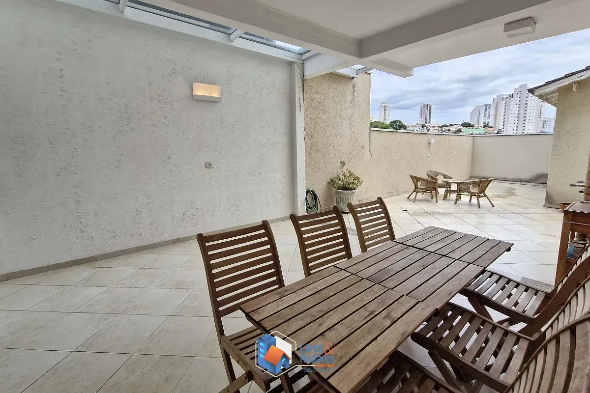 Imagem Sobrado para venda em Santa Teresinha com 3 quartos, sendo 3 suítes, 324m²