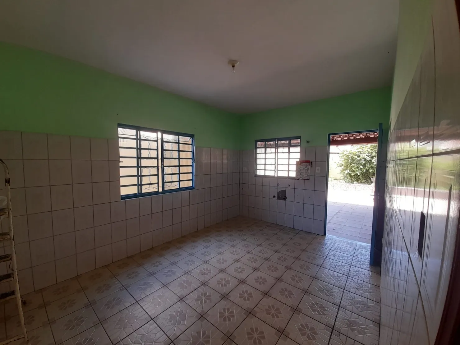 Imagem Casa à venda 2 Quartos, 1 Suite, 2 Vagas, 290M², Centro, Tremembé - SP