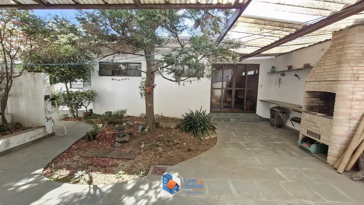 Imagem Casa para venda em Vila Inah com 4 quartos, sendo 2 suítes, 320m²