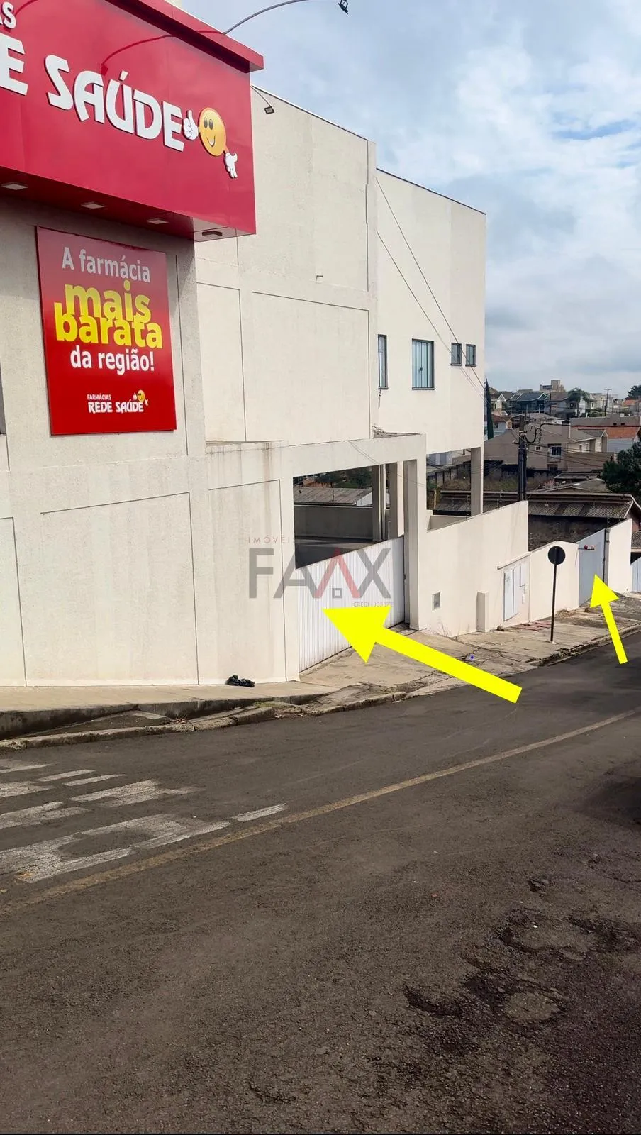 Imagem Sala Comercial de Esquina para locação no centro GUARAPUAVA - PR