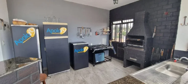 Imagem Casa moderna e versátil com 04 quartos, espaço gourmet e edícula.