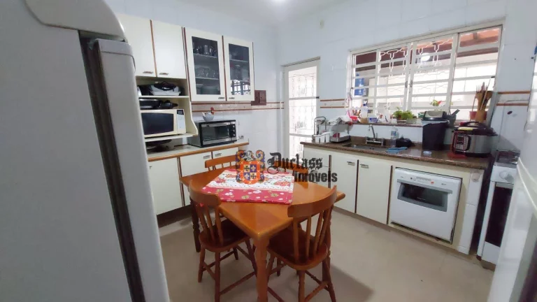 Imagem Casa com 3 dormitórios à venda, 202 m² por R$ 1.150.000,00 - Alvinópolis - Atibaia/SP