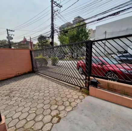 Imagem Galpão com 993m2 em Alphaville para locação.