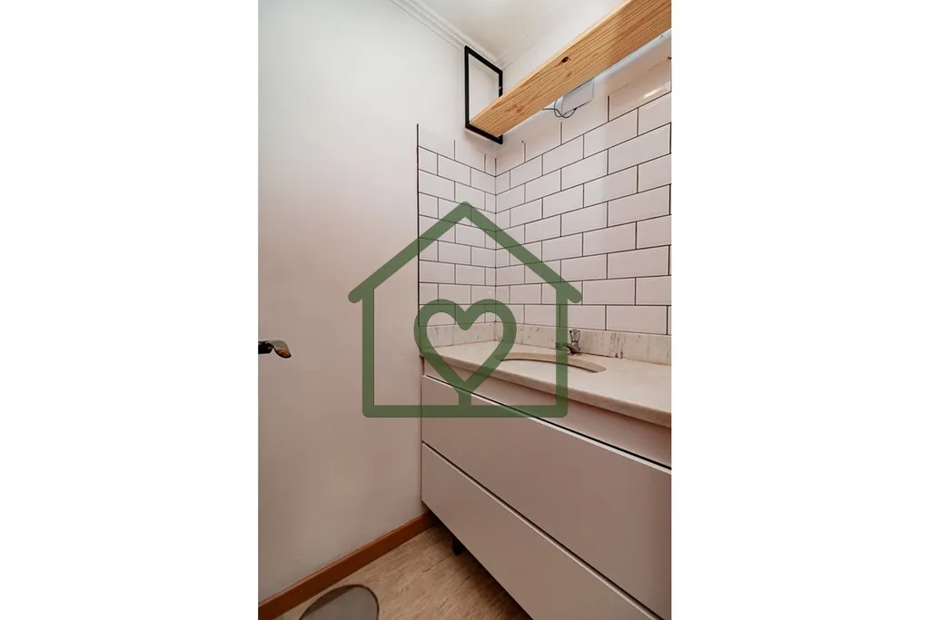 Imagem COBERTURA DE 196m² COM 2 DORMITÓRIOS, 2 BANHEIROS, 2 SALAS, COZINHA, ESCRITÓRIO, AMPLO ESPAÇO EX...