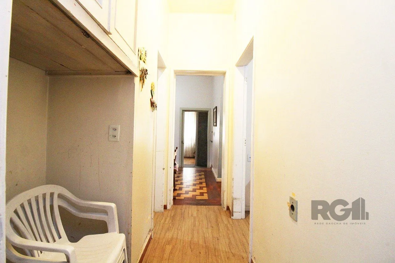 Imagem Casa à venda 4 quartos (dormitórios), suíte, 3 vagas - Partenon, Porto Alegre