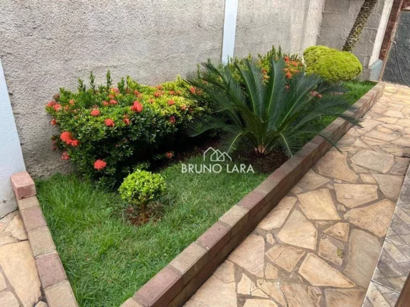 Imagem Casa à venda em Sarzedo, Bairro Cachoeira