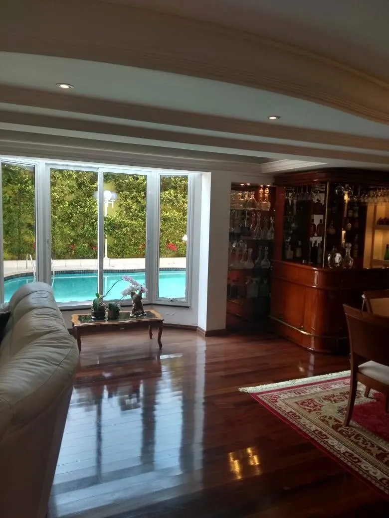 Imagem Luxuosa Casa em Santana de Parnaíba ? 5 Suítes, Piscina Iluminada e Área Gourmet